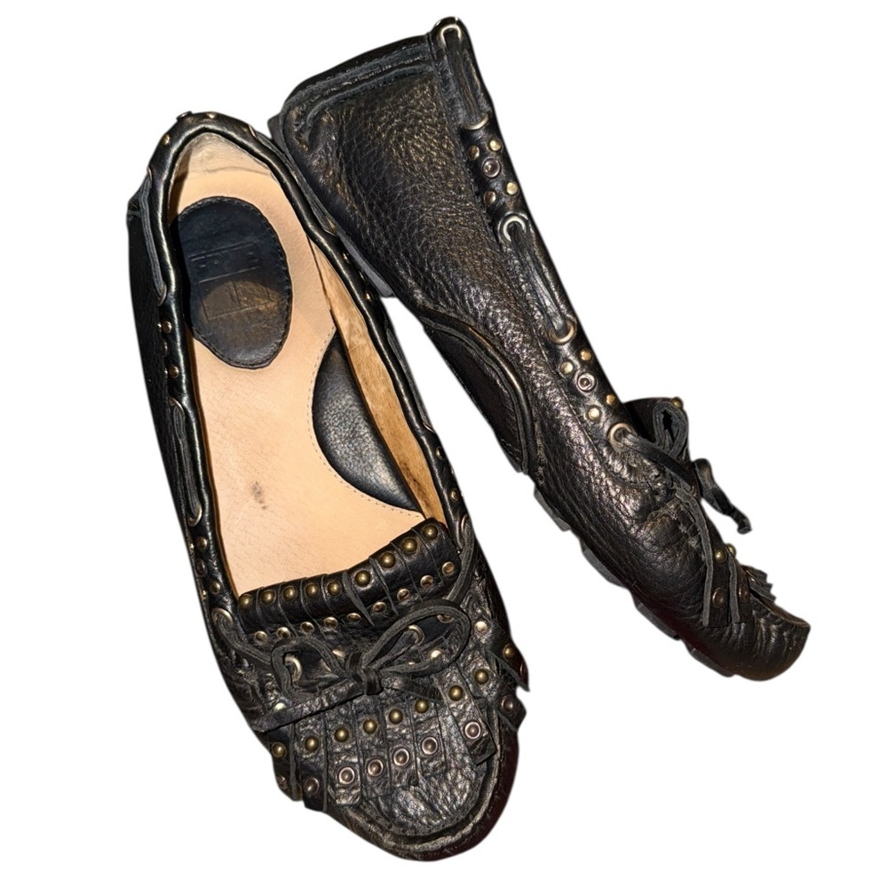 Frye Reagan Black Leather Preppy Goth Steam Punk Studded Fringe Moccasin Flats